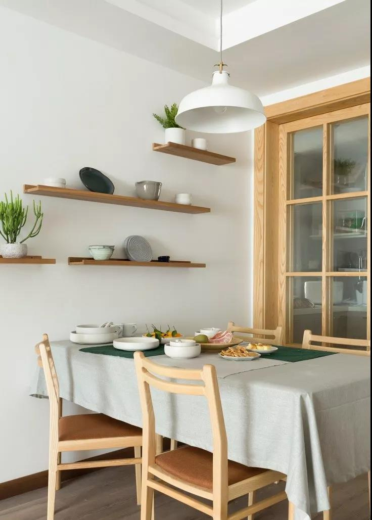 �ձ�����ΰ�סլ�����˼��£���������Щ���˵�ϸ�ڣ�