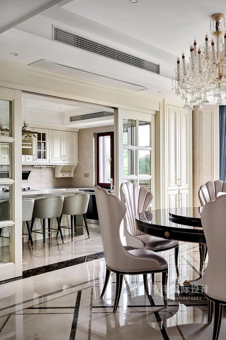 ���������ҡ����� 132��ֻװ��ë�����ӣ�