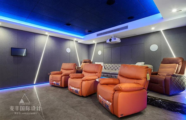 ���������ҡ����� 132��ֻװ��ë�����ӣ�