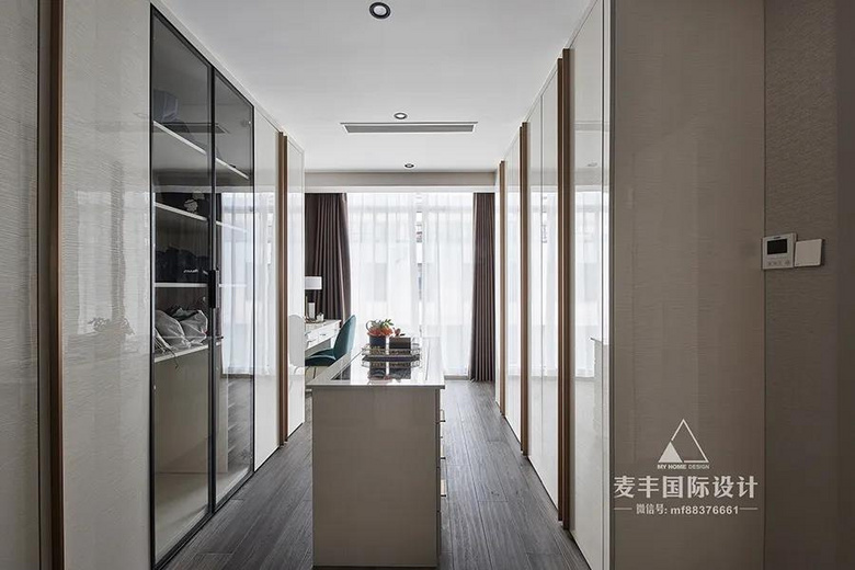 ���������ҡ����� 132��ֻװ��ë�����ӣ�