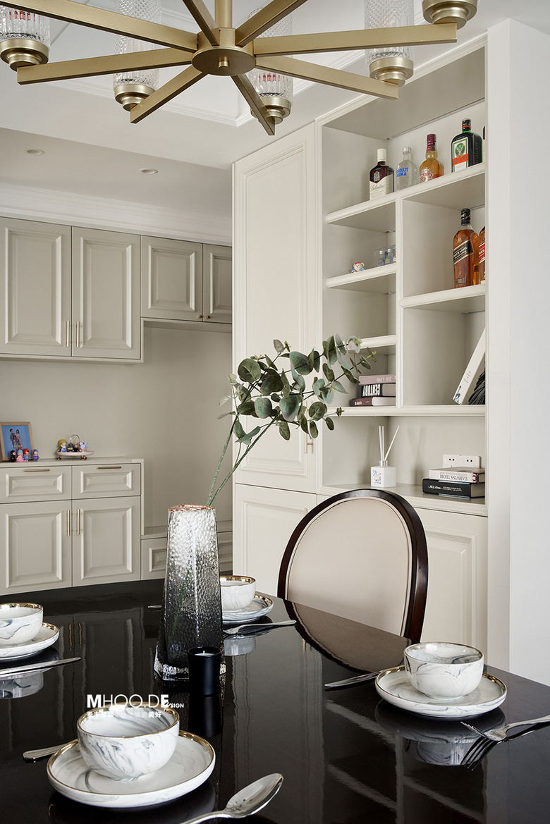 �����ǼҵĶ�Ů����̽���ͱ߹����װ�ͱ߹�����