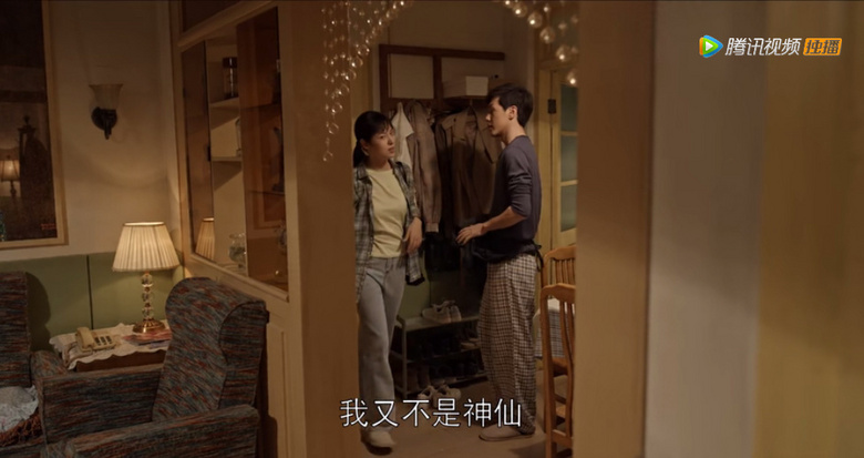 �����ǼҵĶ�Ů����̽���ͱ߹����װ�ͱ߹�����