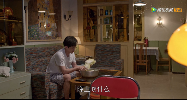 �����ǼҵĶ�Ů����̽���ͱ߹����װ�ͱ߹�����