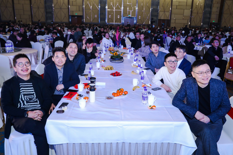 【年会回顾】“同心同行 筑梦远航”东麦集团2021年度盛典