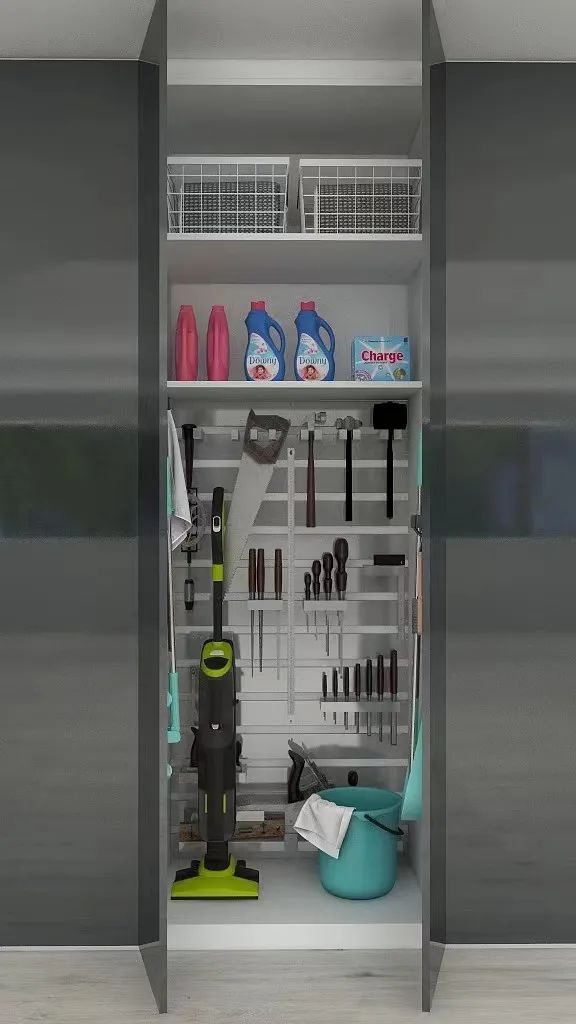 ���鵱ǰլ�Ҷڻ���������£��Ҹ�ָ��up up up��