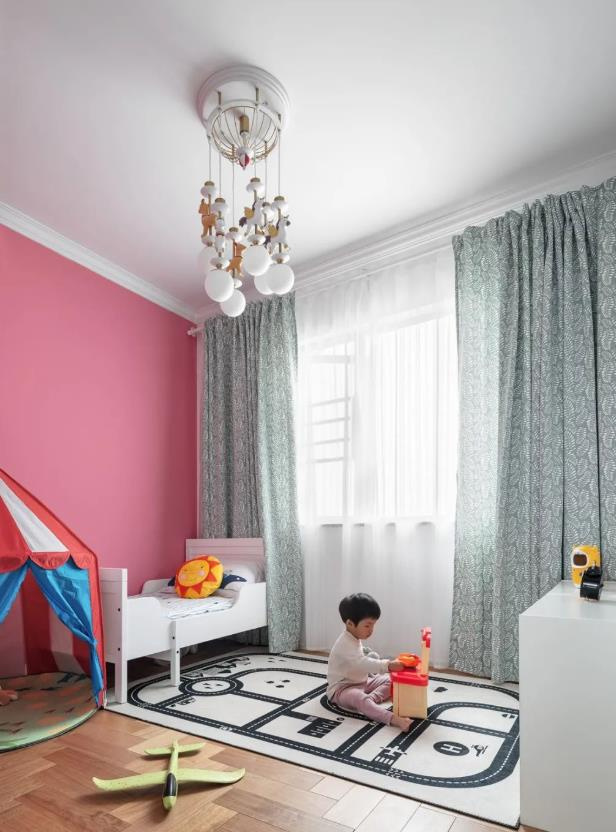 ���޼�ͥ���еļ��ֲ�ͬװ��