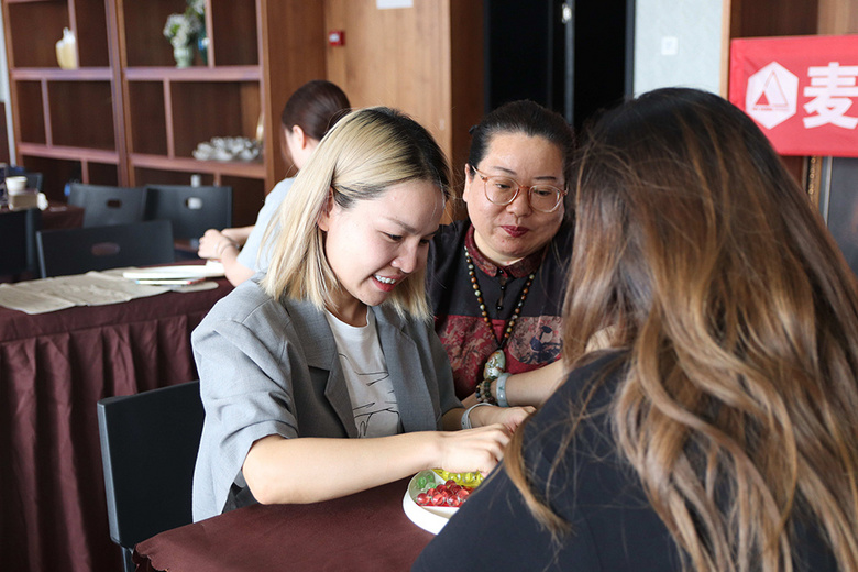 ���������ԡ�������������ŷ���Ժ���Ľ����մ�����������