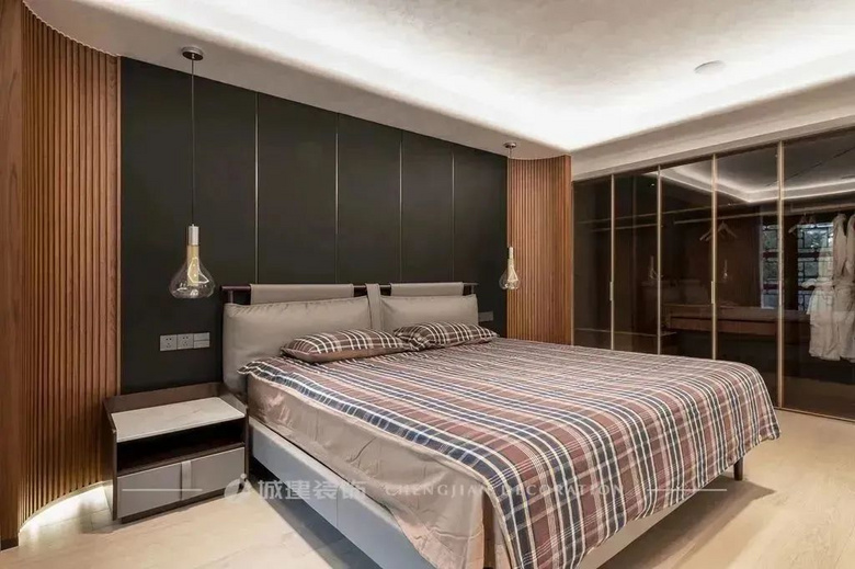 ����֪����1300�O˽�˻�����������ռ����ѧ��ײ