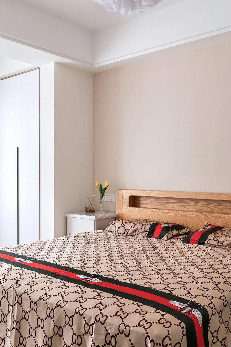 ������װ�ξ�Ʒ�����������ٸ� �ִ����� 120�O