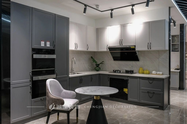 ���ó���������ƣ���������ʺ���һ��~