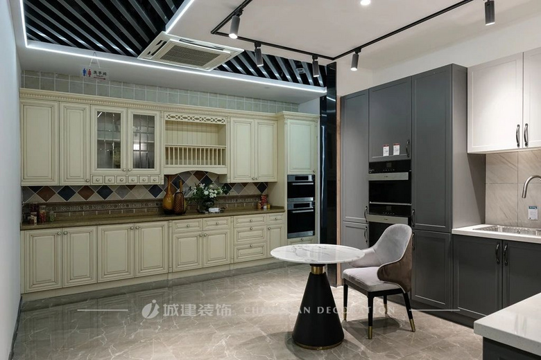 ���ó���������ƣ���������ʺ���һ��~