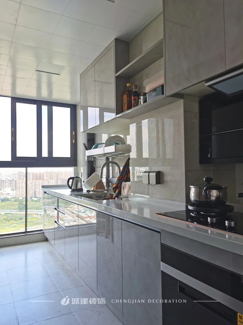 ���ó���������ƣ���������ʺ���һ��~