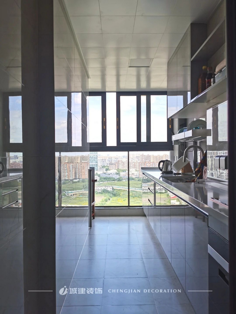 ���ó���������ƣ���������ʺ���һ��~