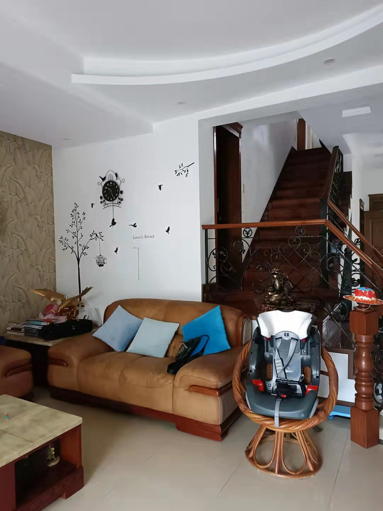 ����Ԥ�棡�Ϸ�ҡ��һ�䷨ʽ��լ��