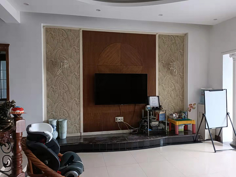 ����Ԥ�棡�Ϸ�ҡ��һ�䷨ʽ��լ��