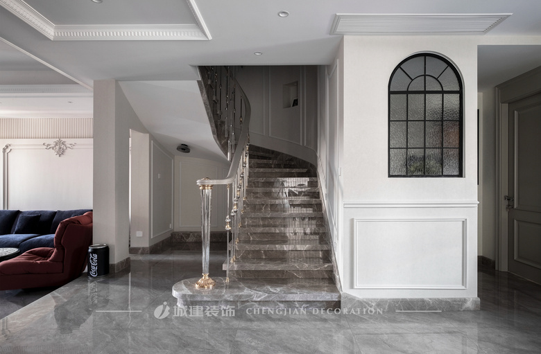 ����Ԥ�棡�Ϸ�ҡ��һ�䷨ʽ��լ��