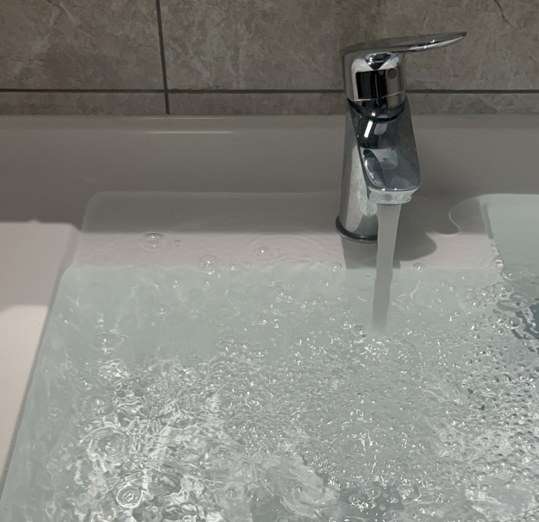 精装验房丨交付三天已见隐患,大地产商的"不拘小节"真让人糟心