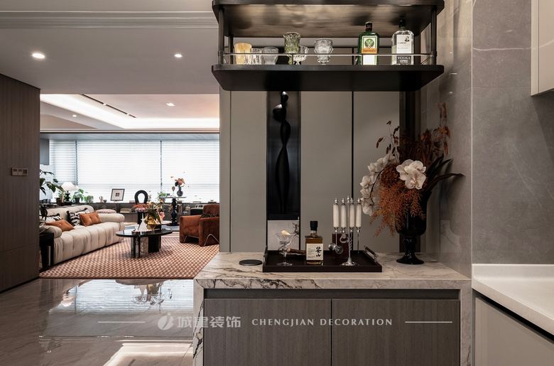 �����ƸĶ����ˣ��������ڡ���ʽ-��ʽ��֮�������л���