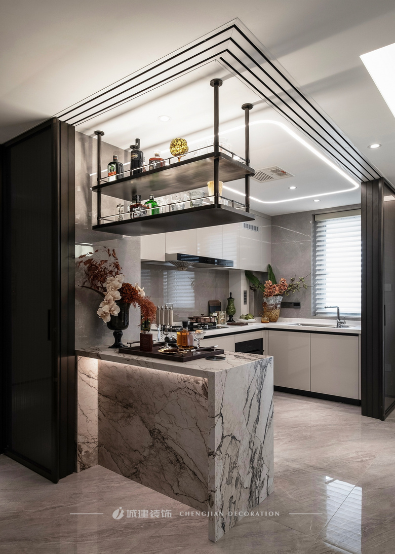 �����ƸĶ����ˣ��������ڡ���ʽ-��ʽ��֮�������л���