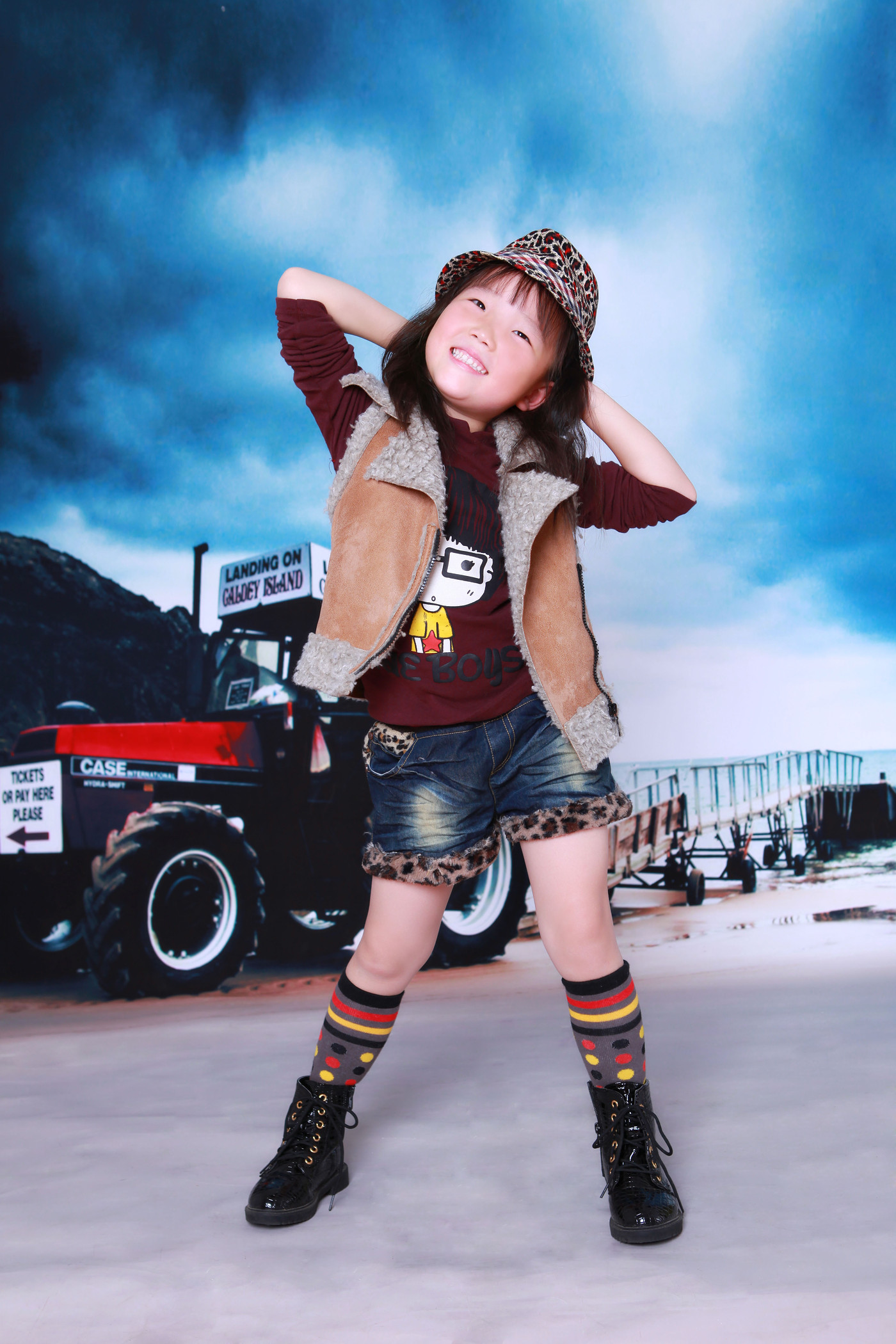 【嘉兴19楼台历宝宝】 小美女-开心