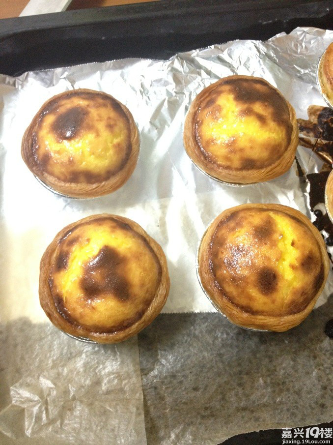 稍稍烤焦的蛋挞