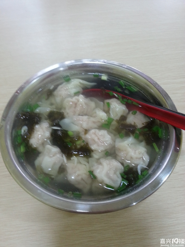 心心社绝佳海鲜馄饨怎一个鲜字了得