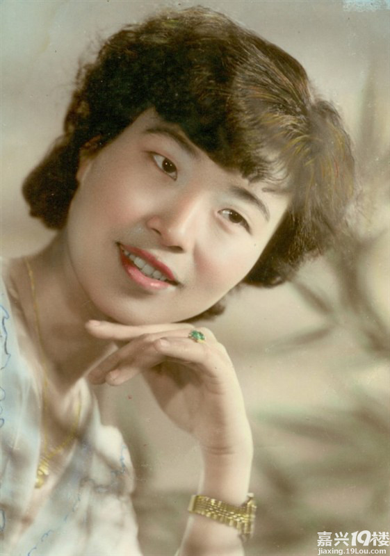 最美母亲老照片征集搜出妈妈的老照片赢78元精油皂抢楼