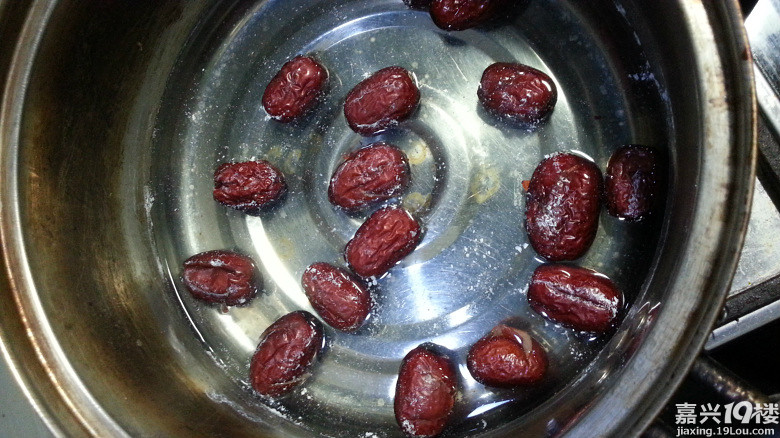 煮红枣水煮出了白色粉末状物质,表吓我,到底是什么呀