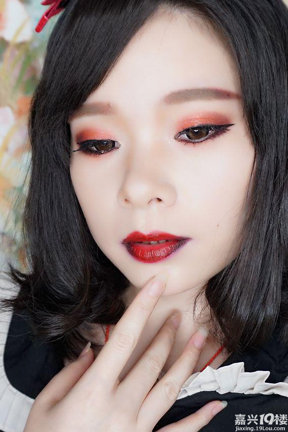 重金属妆魅惑哥特娃娃妆