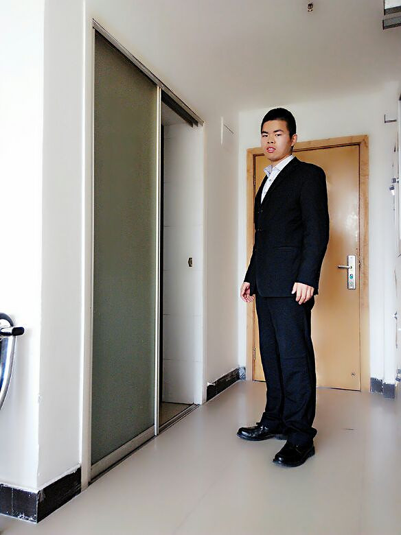 目前在杭州工作家在嘉兴秀洲区身高177