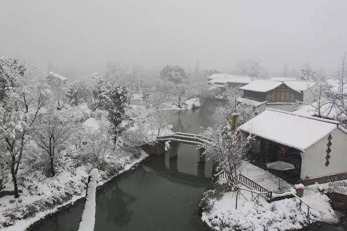 公共停车位暂停收费!菜篮子、交通.这几天杭州