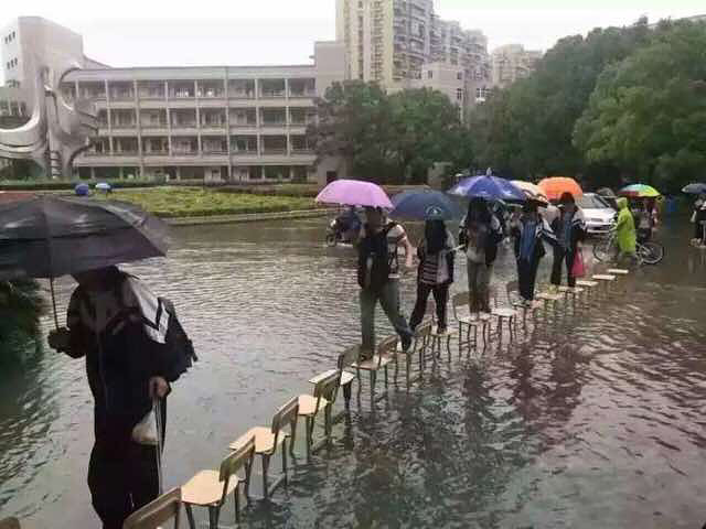 逆天!嘉兴这场大雨淹了嘉兴高级中学!学弟学妹