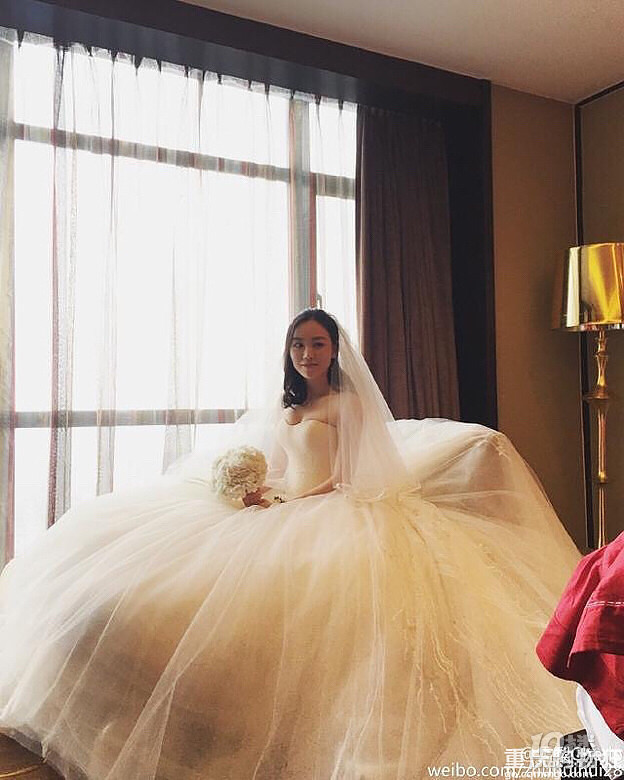 王思聪前女友雪梨当伴娘,传说中的钱夫人出嫁了-婚礼记录-结婚交流圈