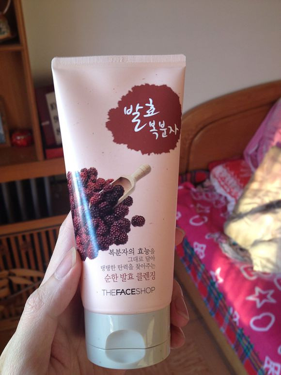 ���ҵĻ�ױ�������Ǽ򵥵ĵ�Ʒ