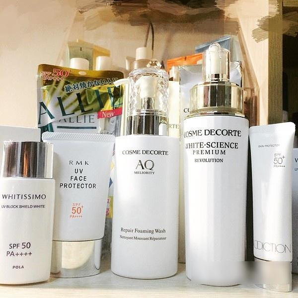 ���ҵĻ�ױ����ϲ����ϵ