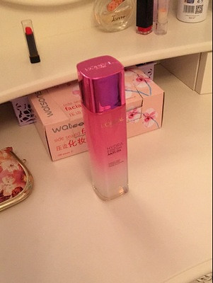 ���ҵĻ�ױ����+ŷ�������������Ѿ���Ĥ��ˮ �����