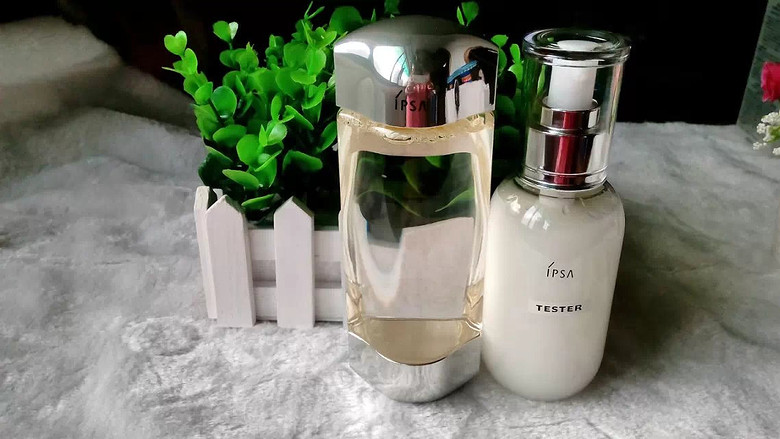 ���ҵĻ�ױ����+�������ٲ���ˮ�������ˣ�