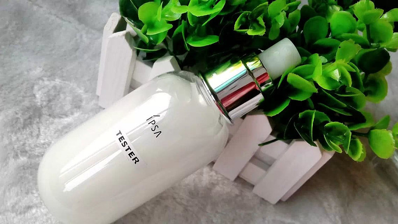 ���ҵĻ�ױ����+�������ٲ���ˮ�������ˣ�