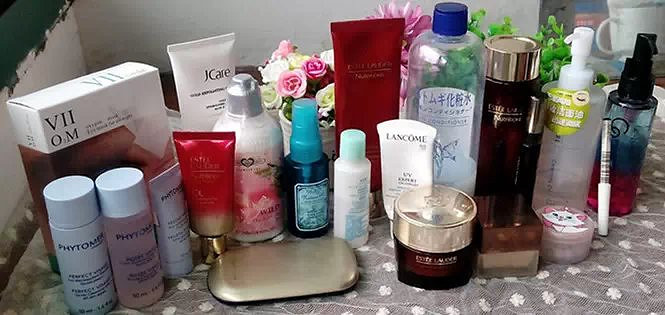 ���ҵĻ�ױ�����������������ˣ��ðβݵĻ��Ǳ���ģ�