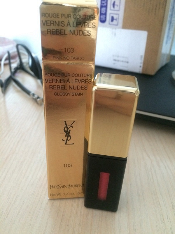 ���ҵĻ�ױ����ն��ɫ