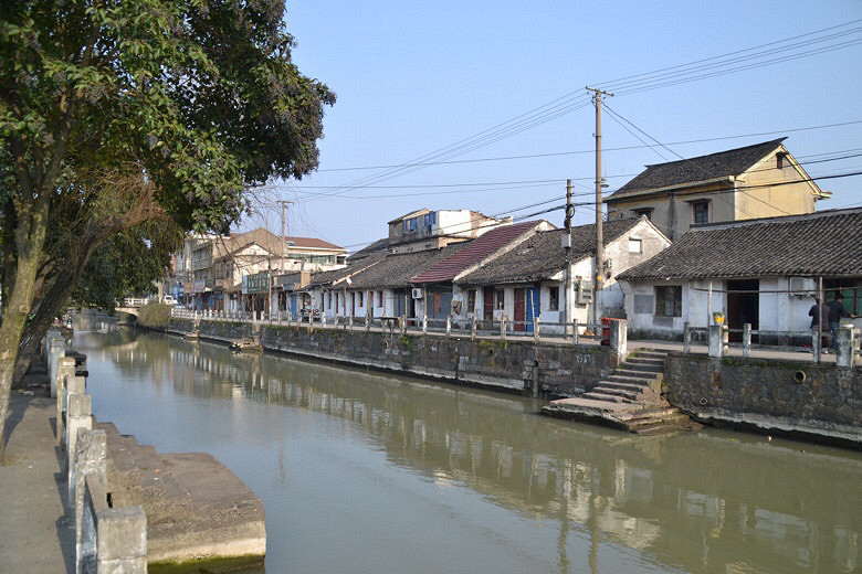 余新老街