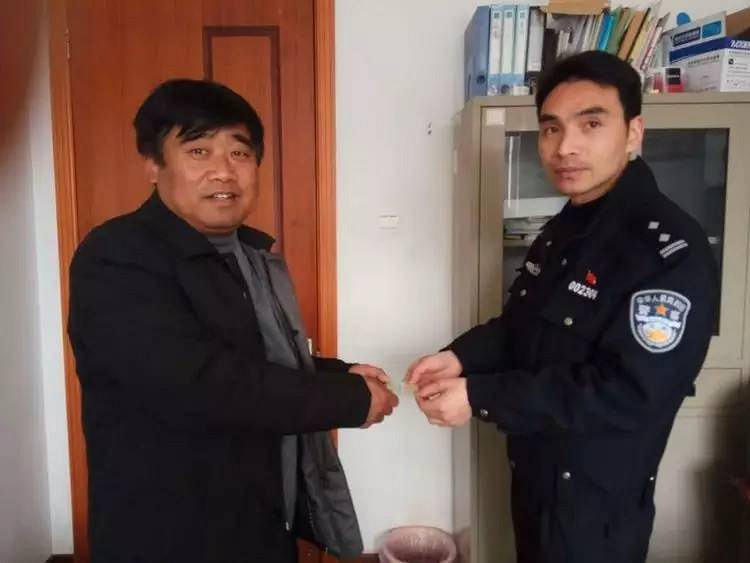 庄卡点大队一队一站一岗 积极开展学雷锋,立