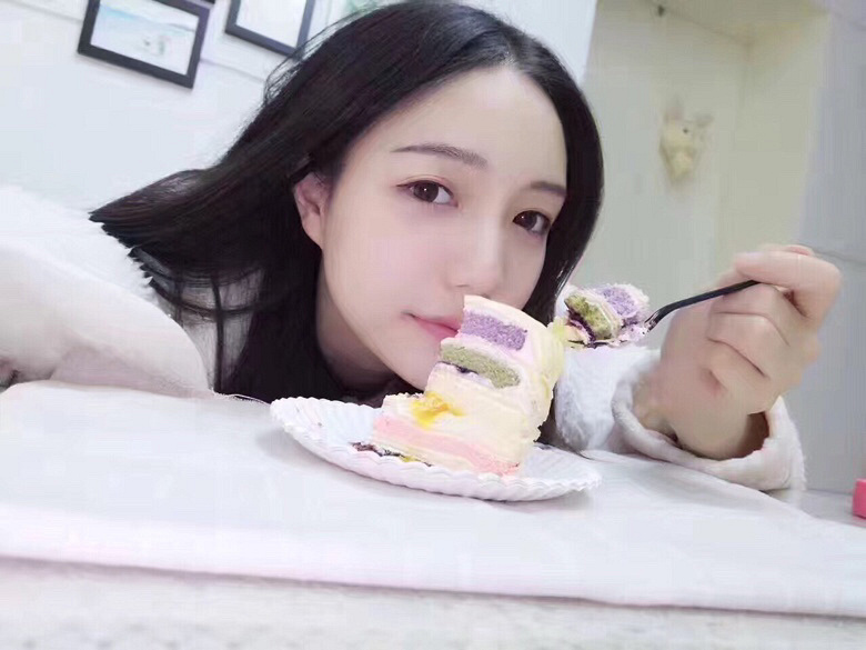 ��������