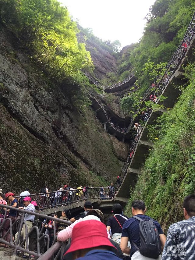 自駕遊新昌飛龍棧道玻璃橋一日遊