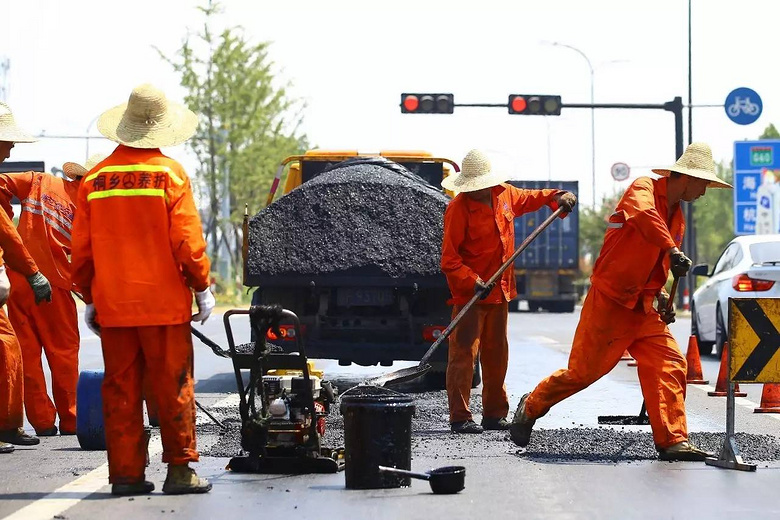 180℃!烈日炙烤,他们却说这是工作的黄金期-求