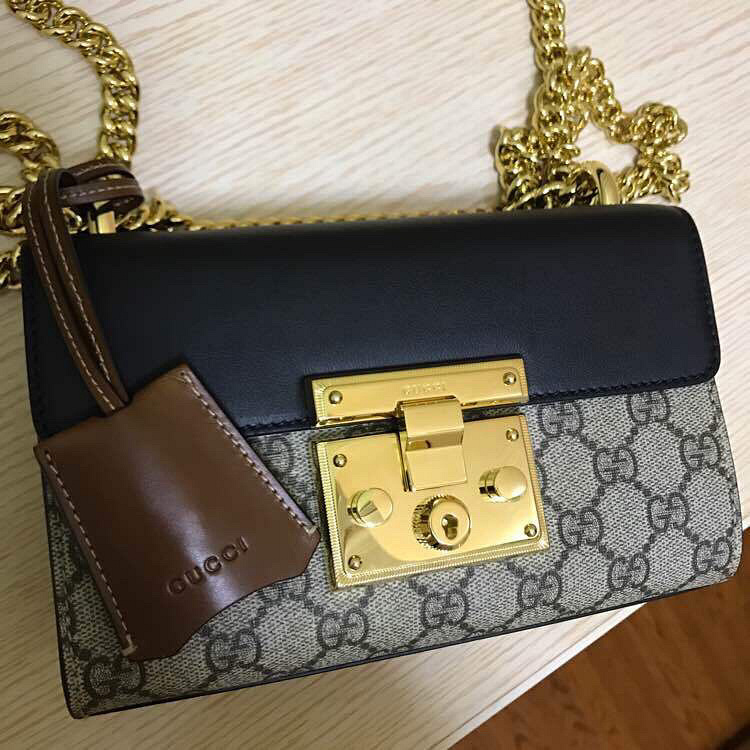 һ����1���һ�� �г��� ����һ��gucci��padlock