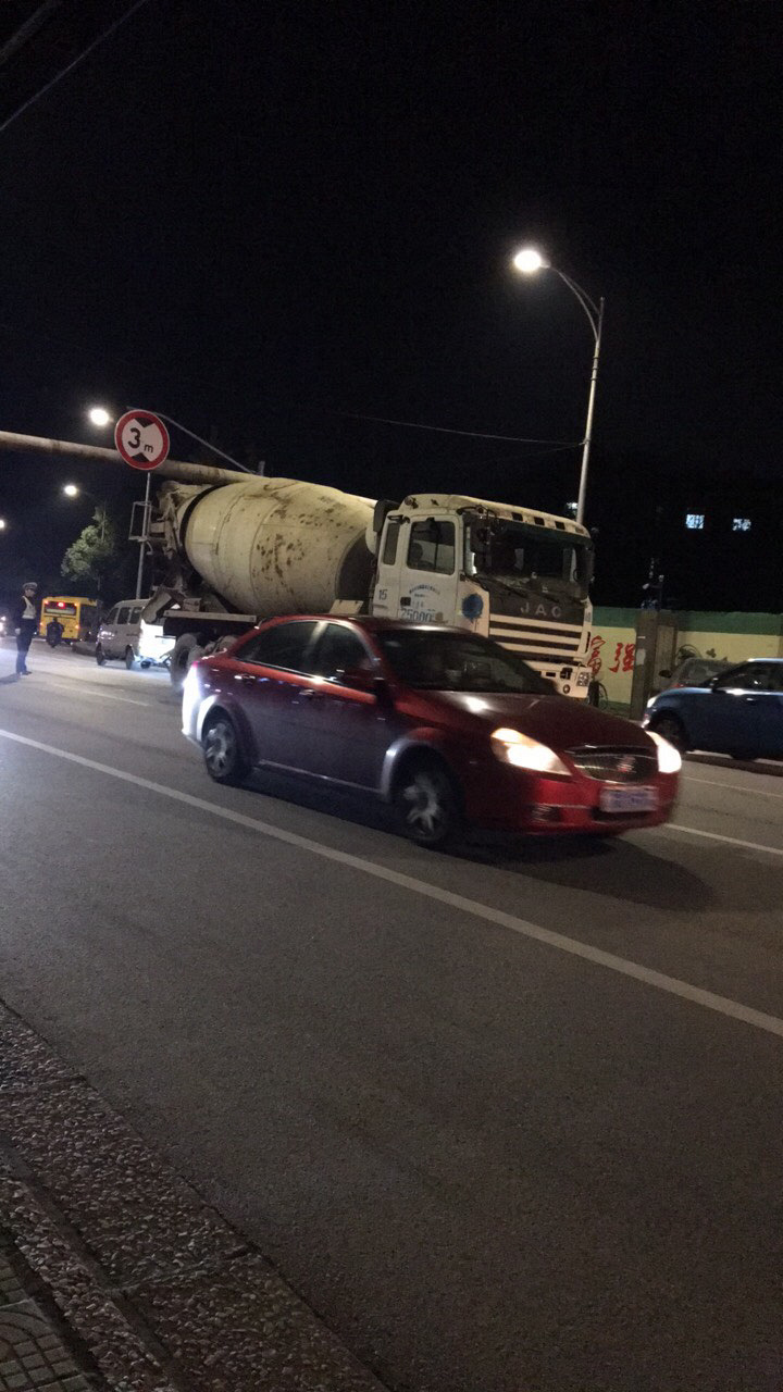 �⳵�����൱�ĵ�λ����ǽ�������ͷ�����˾��