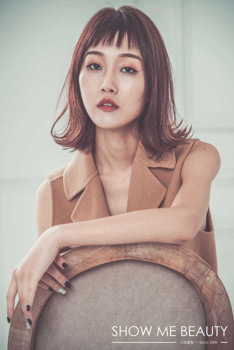 �������־����