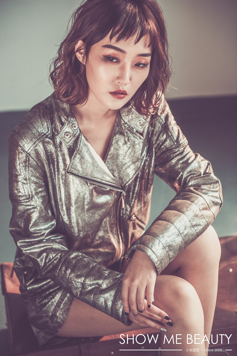 �������־����