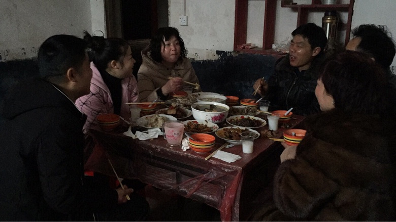 �ԳԺȺ������ϵ����